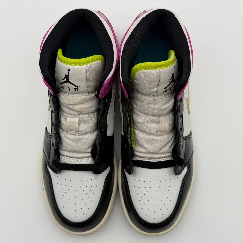 Jordan 1 Mid SE Cyber Active Fuchsia CZ9835-100 Size 5Y 6.5W